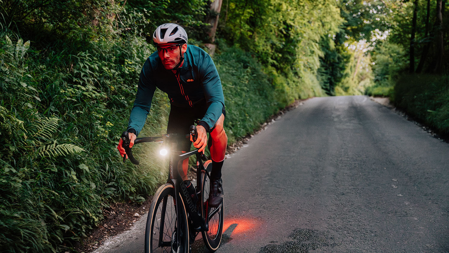 What does ANT+ do on a bike light?