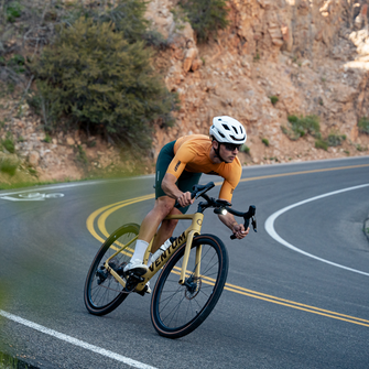 Éclairage de vélo monté en dessous ALLTY 1200U