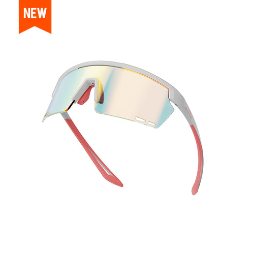Mirroed Photochromic Models